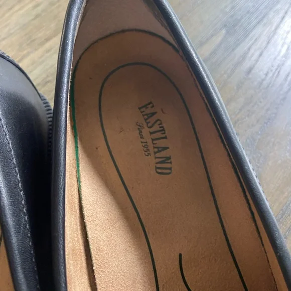 Eastland Women's Black Loafers - Picture 3 of 5